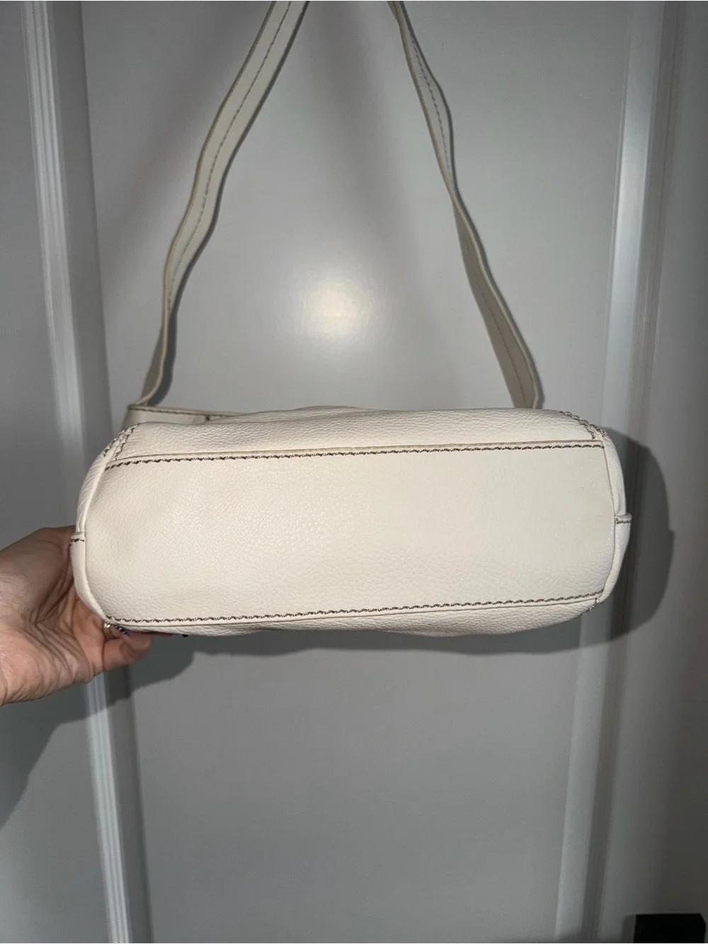 The Sak White Leather Shoulder Bag Hobo Purse Boho Minimalist Zip Top Medium